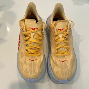 Womens Hoka Carbon X